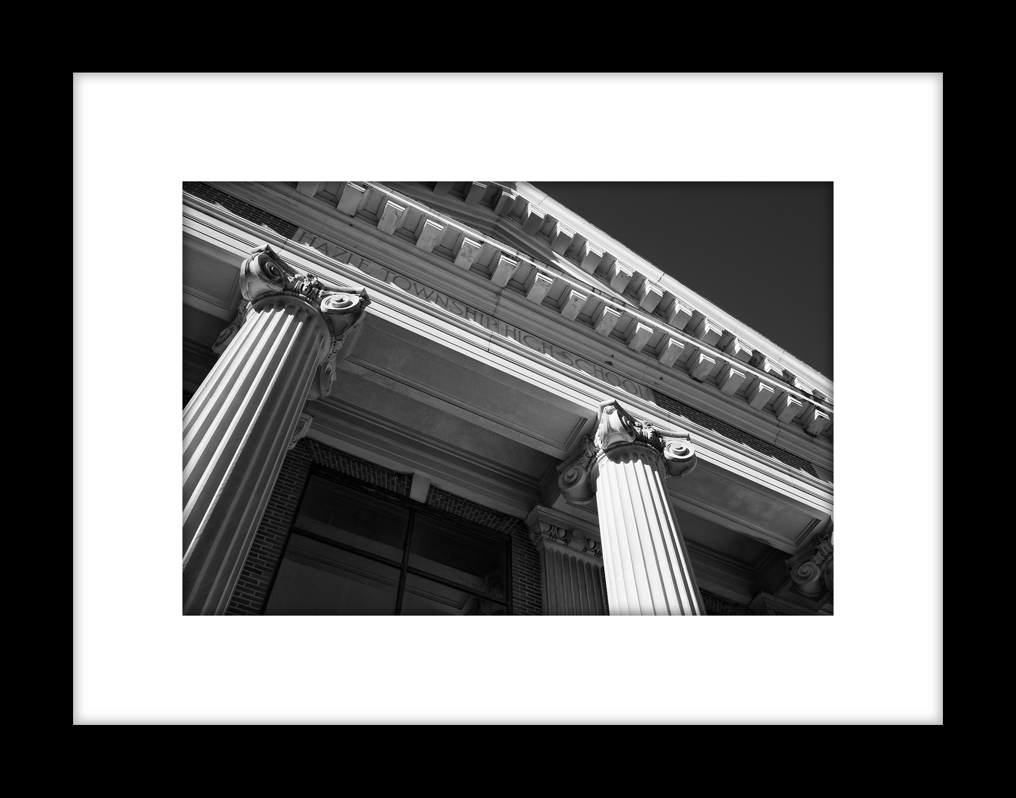 landmark-18x24-wide01