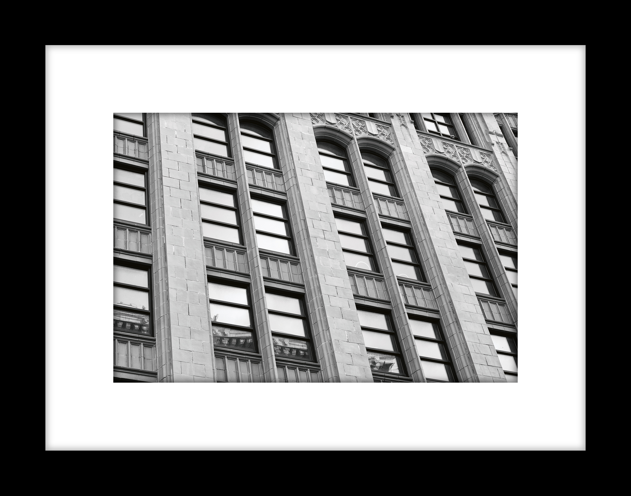 landmark-18x24-wide18